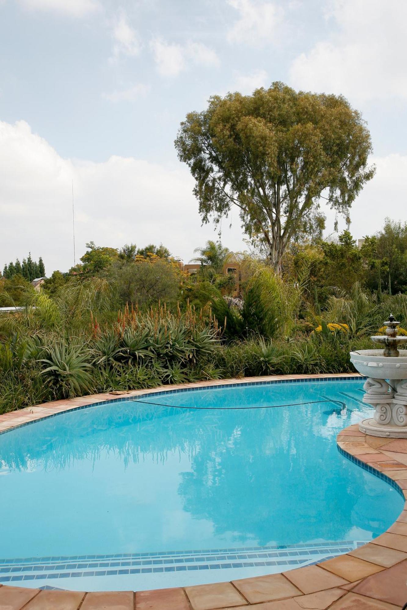 Tuareg Guest House มิดแรนด์ ภายนอก รูปภาพ