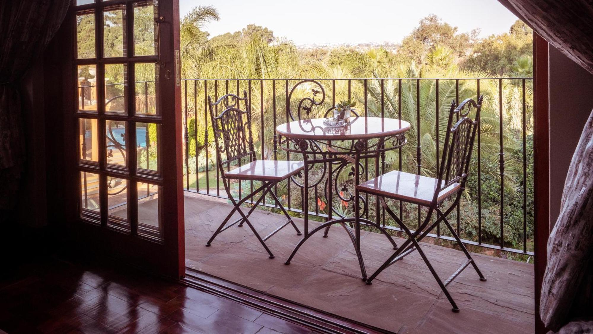 Tuareg Guest House มิดแรนด์ ภายนอก รูปภาพ