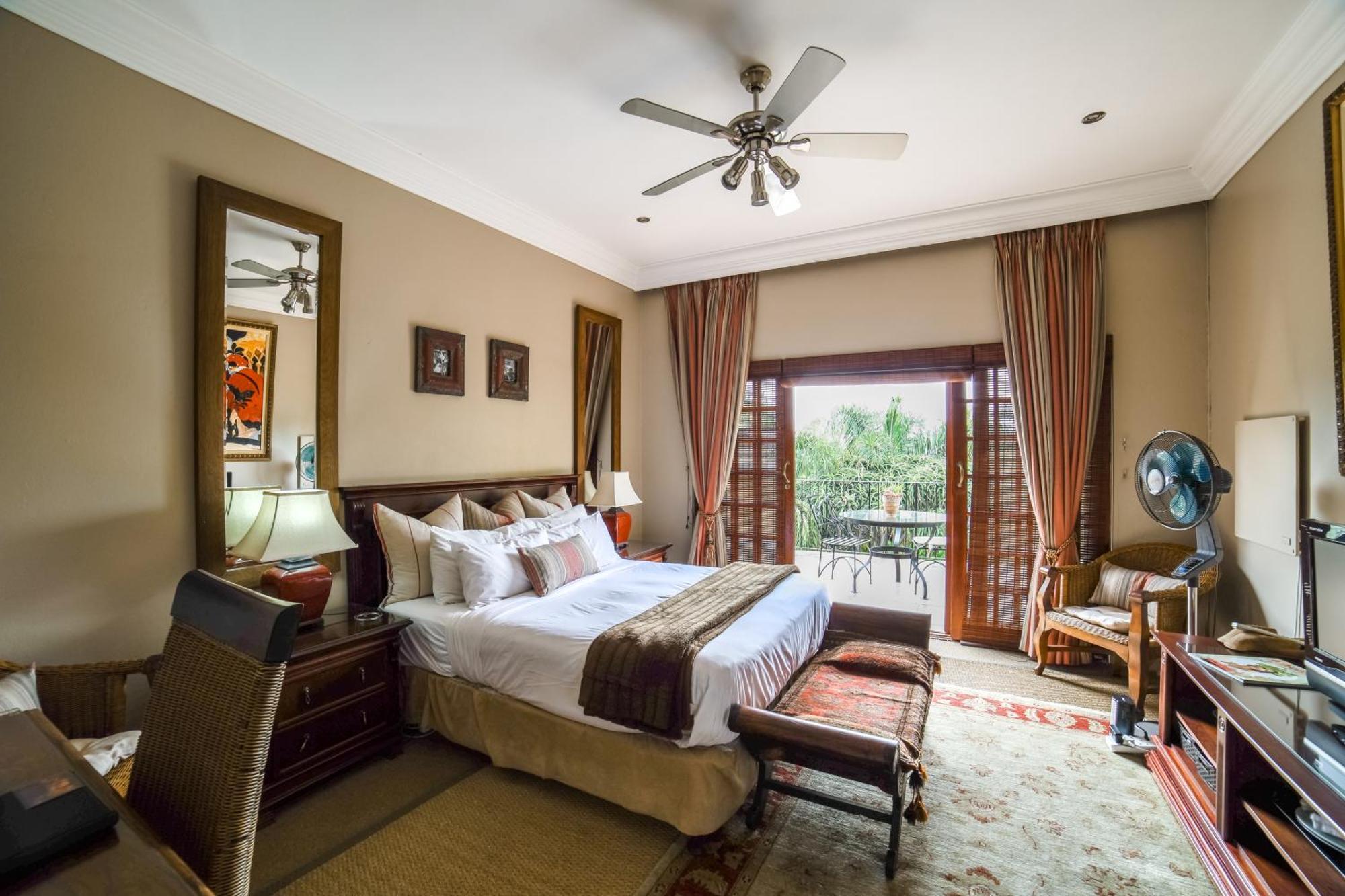 Tuareg Guest House มิดแรนด์ ภายนอก รูปภาพ
