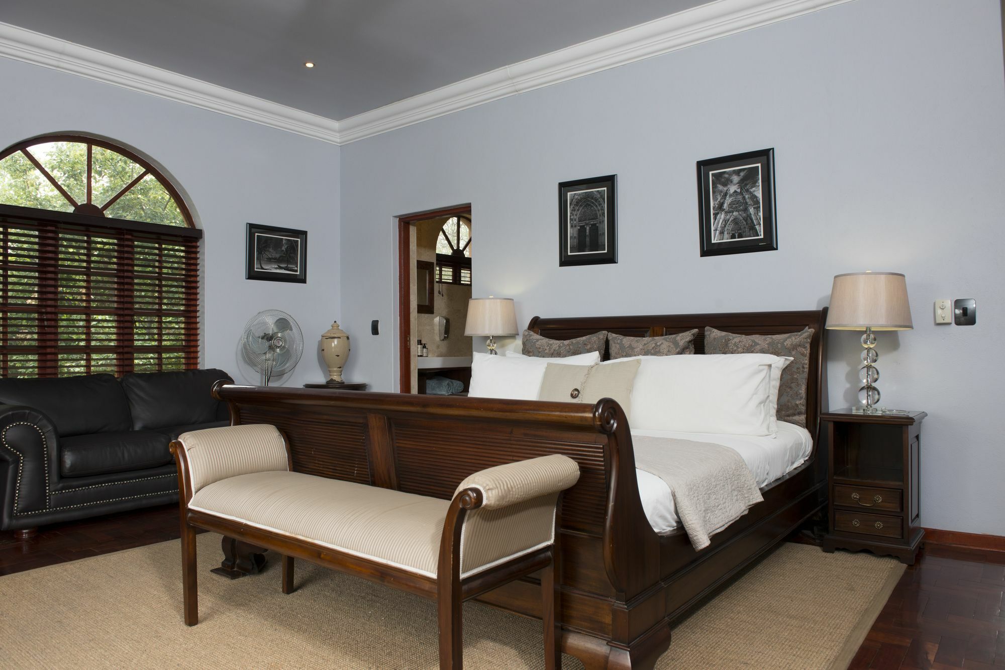 Tuareg Guest House มิดแรนด์ ภายนอก รูปภาพ