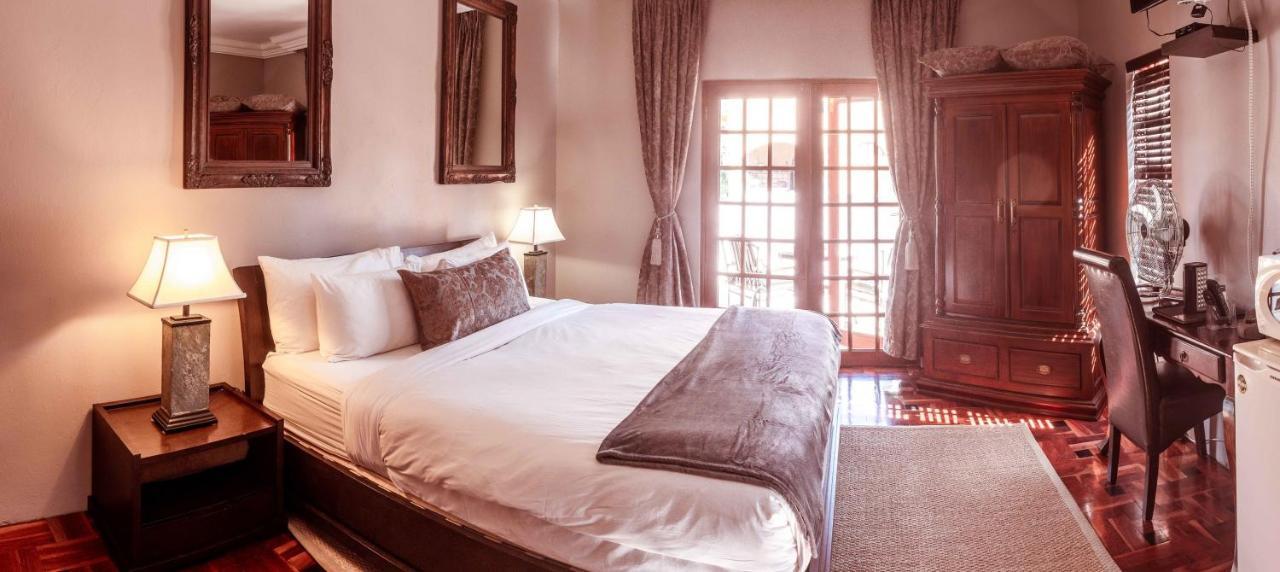 Tuareg Guest House มิดแรนด์ ภายนอก รูปภาพ